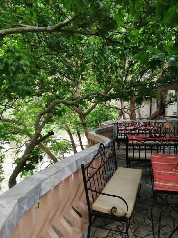 Hotel Restaurant Merina Kresna Exteriér fotografie